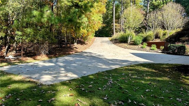 5993 Overby Road, Flowery Branch, GA 30542