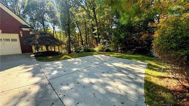 5993 Overby Road, Flowery Branch, GA 30542