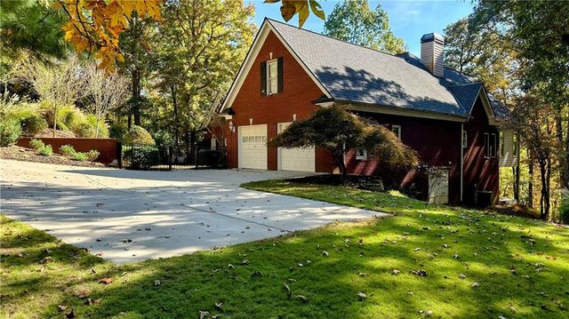 5993 Overby Road, Flowery Branch, GA 30542