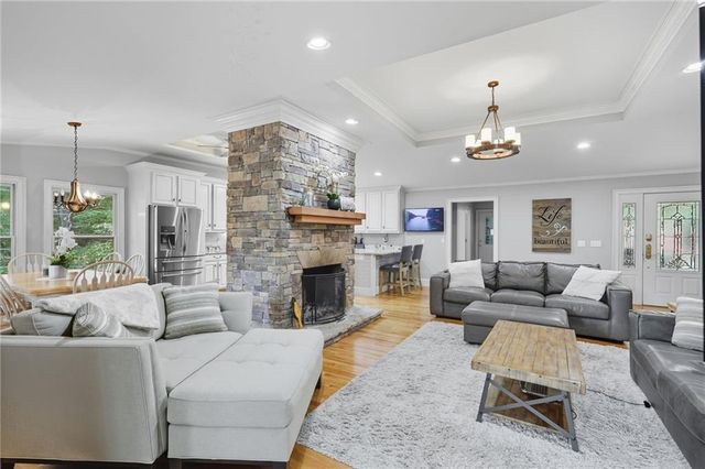 5993 Overby Road, Flowery Branch, GA 30542