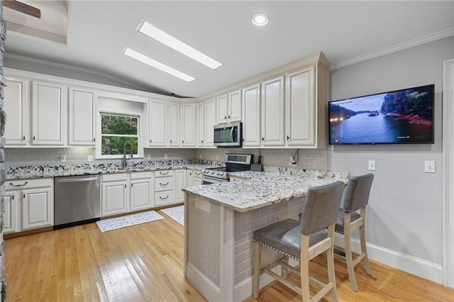 5993 Overby Road, Flowery Branch, GA 30542