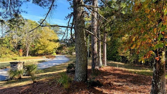 5993 Overby Road, Flowery Branch, GA 30542