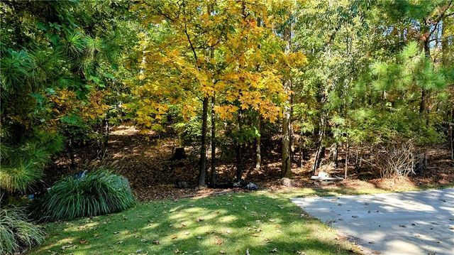 5993 Overby Road, Flowery Branch, GA 30542