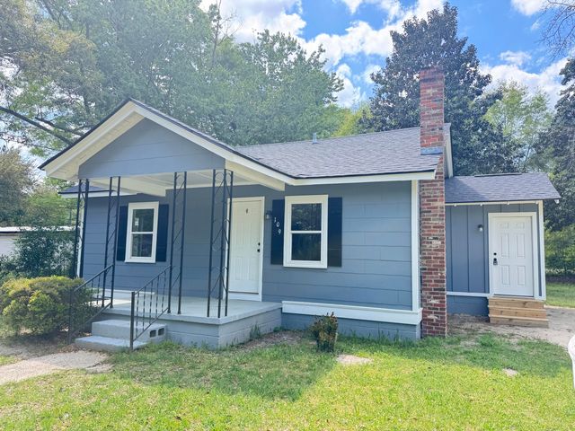 109 Alexander Street, Walterboro, SC 29488