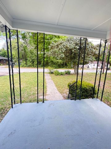 109 Alexander Street, Walterboro, SC 29488