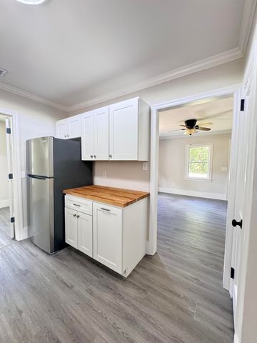 109 Alexander Street, Walterboro, SC 29488