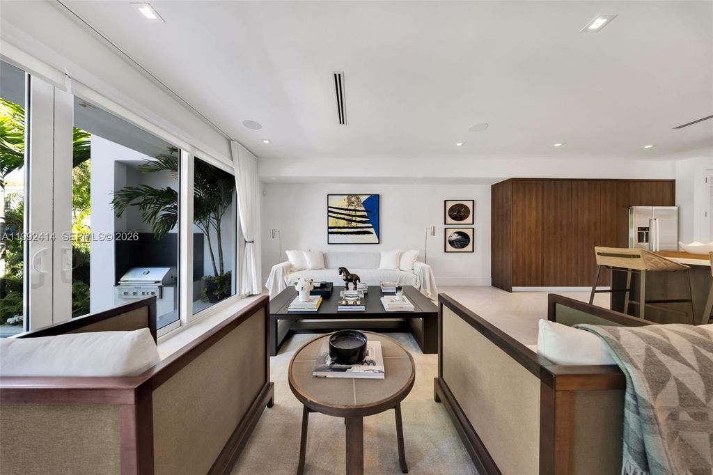 Image 29 of property listing at 3510 Segovia St 3510, Coral Gables, FL 33134