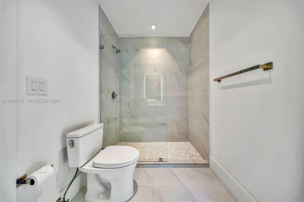 Image 36 of property listing at 3510 Segovia St 3510, Coral Gables, FL 33134