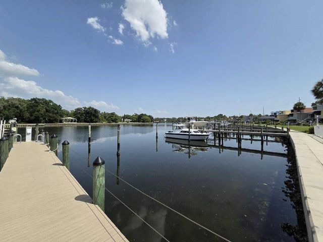 2424 W TAMPA BAY BOULEVARD I103, Tampa, FL 33607