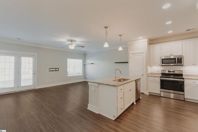 206 Button Willow Street, Taylors, SC 29687