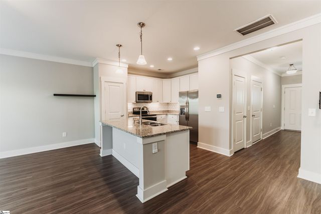 206 Button Willow Street, Taylors, SC 29687