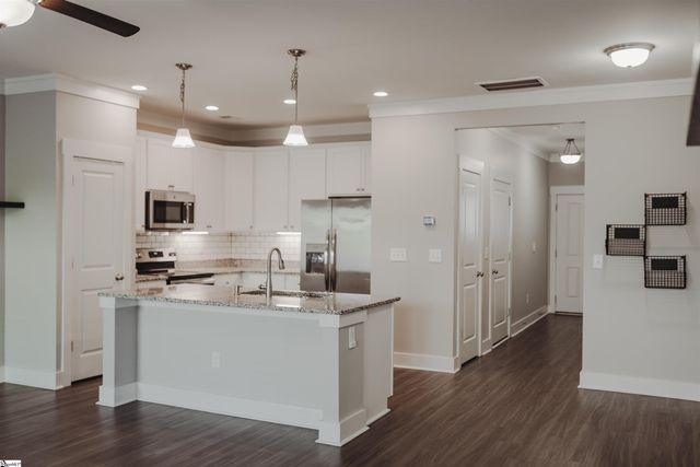 206 Button Willow Street, Taylors, SC 29687