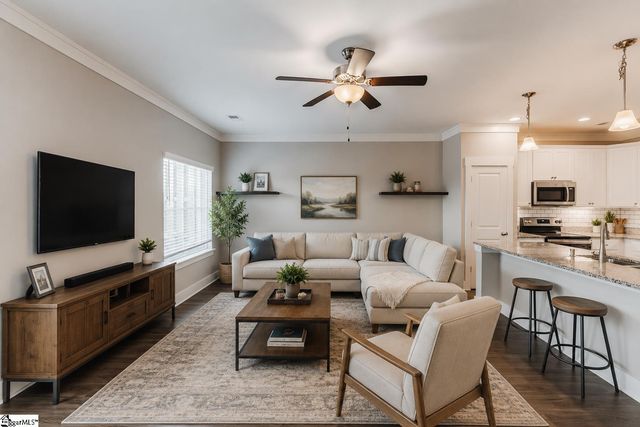 206 Button Willow Street, Taylors, SC 29687
