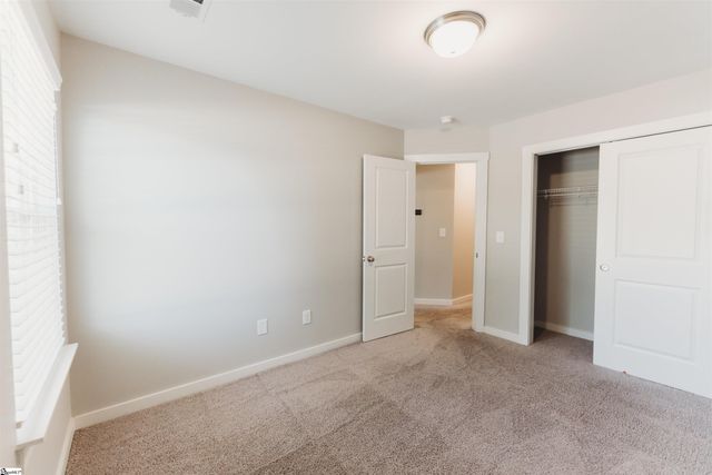 206 Button Willow Street, Taylors, SC 29687