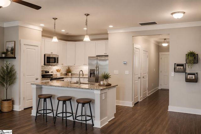 206 Button Willow Street, Taylors, SC 29687