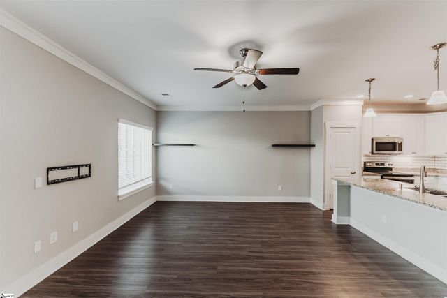 206 Button Willow Street, Taylors, SC 29687