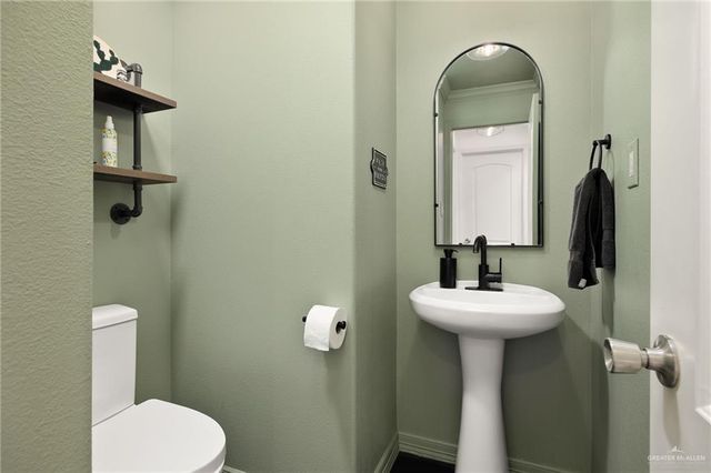 4529 N 1st Lane, Mcallen, TX 78504