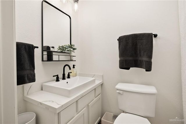 4529 N 1st Lane, Mcallen, TX 78504