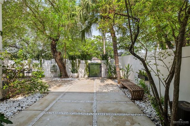 4529 N 1st Lane, Mcallen, TX 78504