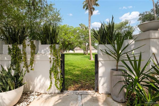 4529 N 1st Lane, Mcallen, TX 78504