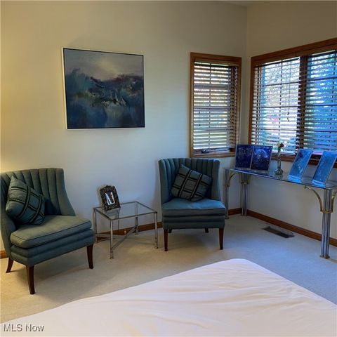 33110 Wren Haven Circle, North Ridgeville, OH 44039