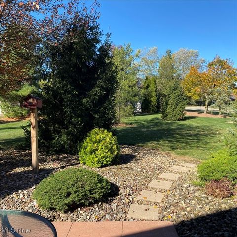 33110 Wren Haven Circle, North Ridgeville, OH 44039