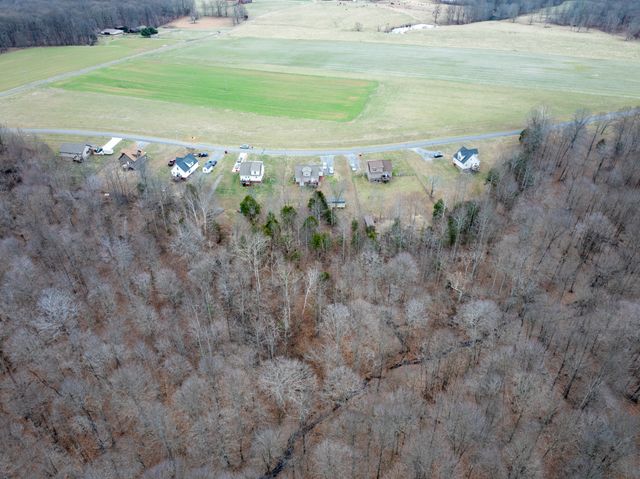 828 Kirbytown Rd, Lafayette, TN 37083