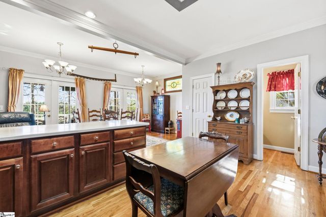 390 Blakely Avenue, Piedmont, SC 29673