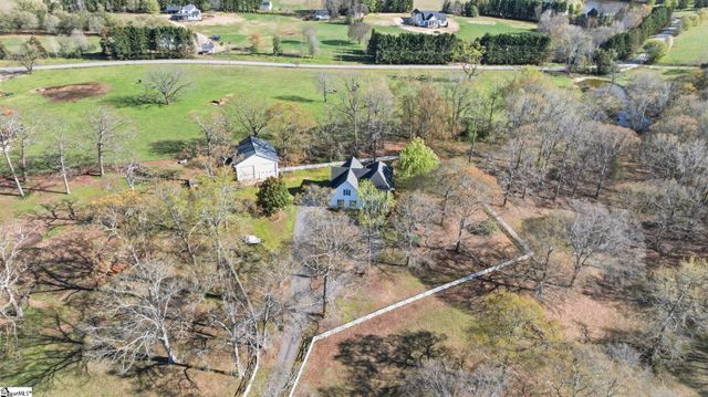 390 Blakely Avenue, Piedmont, SC 29673