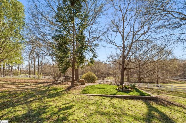 390 Blakely Avenue, Piedmont, SC 29673
