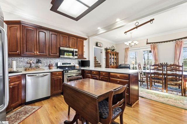 390 Blakely Avenue, Piedmont, SC 29673