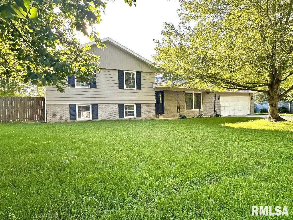 Homes for Sale Centralia IL Quinn Realty and Property Management