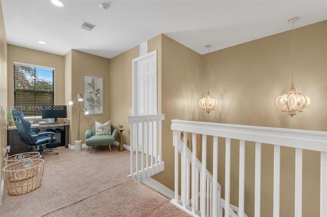 4038 NW 85th Ave, Cooper City, FL 33024