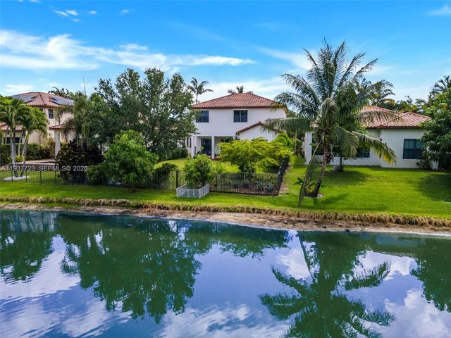 4038 NW 85th Ave, Cooper City, FL 33024