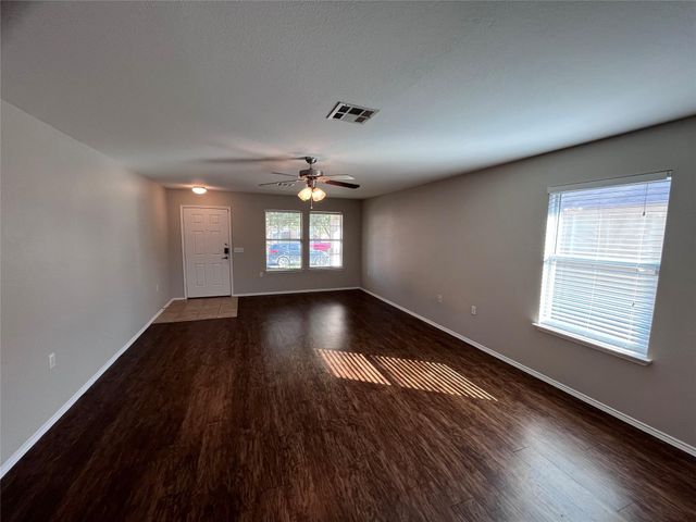 5704 Nelson Oaks DR, Austin, TX 78724