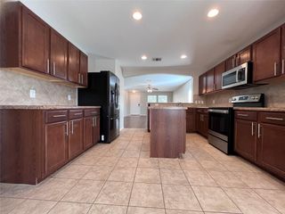 5704 Nelson Oaks DR, Austin, TX 78724