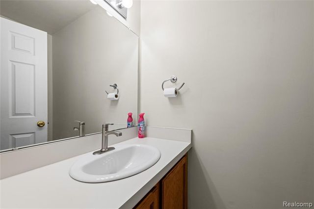 24762 Bashian Drive, Novi, MI 48375