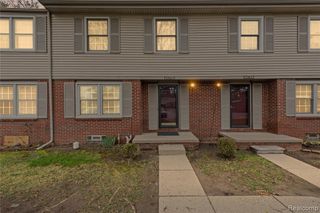 24762 Bashian Drive, Novi, MI 48375