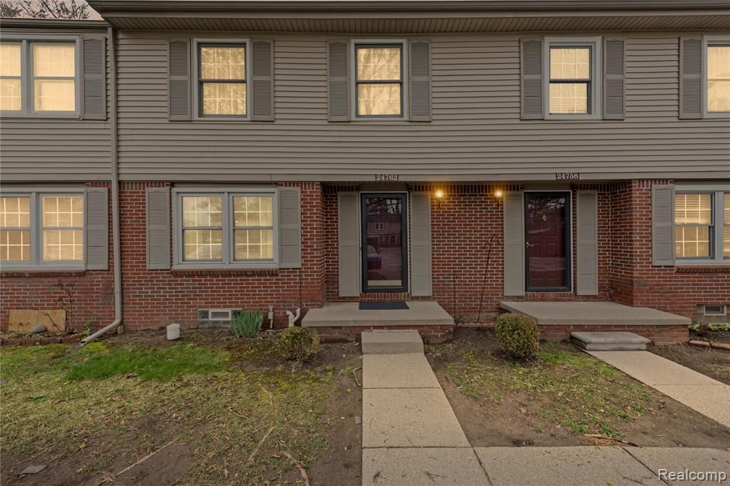 24762 Bashian Drive, Novi, MI 48375