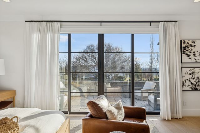 7361 Harlow Dr, College Grove, TN 37046