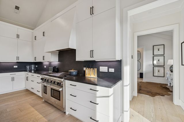 7361 Harlow Dr, College Grove, TN 37046