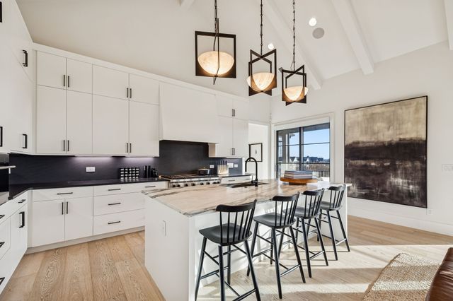 7361 Harlow Dr, College Grove, TN 37046