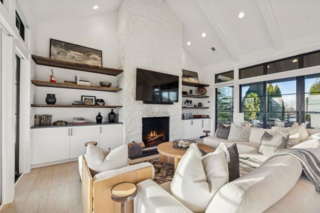 7361 Harlow Dr, College Grove, TN 37046