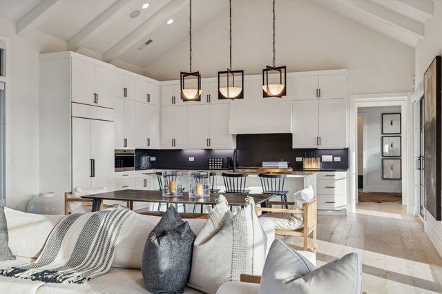 7361 Harlow Dr, College Grove, TN 37046