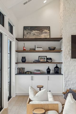 7361 Harlow Dr, College Grove, TN 37046