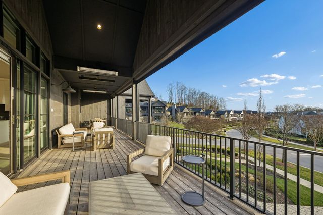 7361 Harlow Dr, College Grove, TN 37046