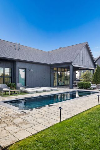 7361 Harlow Dr, College Grove, TN 37046