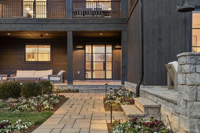 7361 Harlow Dr, College Grove, TN 37046