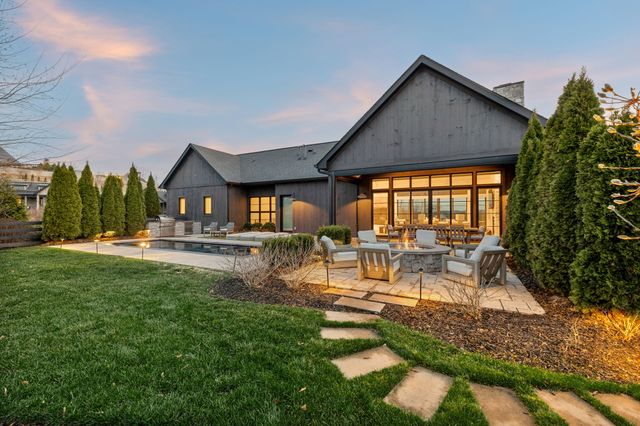 7361 Harlow Dr, College Grove, TN 37046