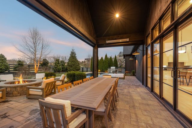 7361 Harlow Dr, College Grove, TN 37046